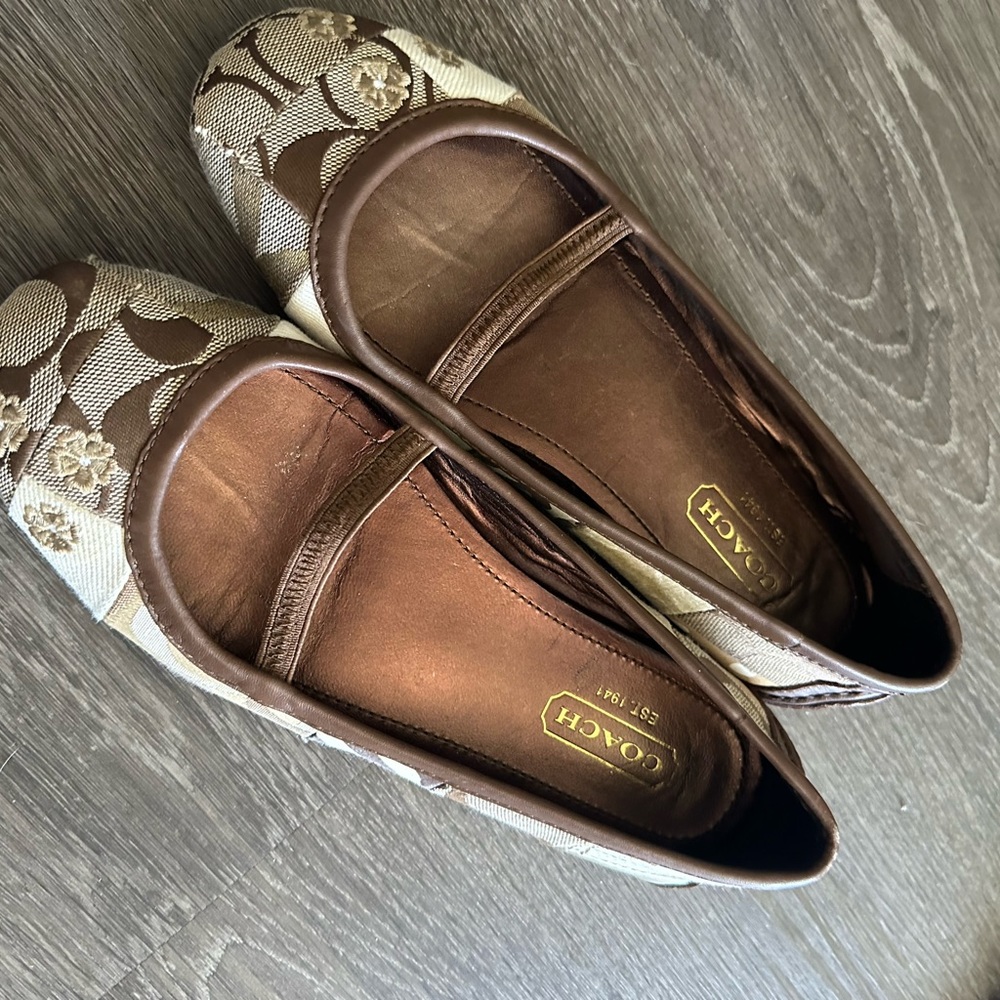 Coach flat shoes